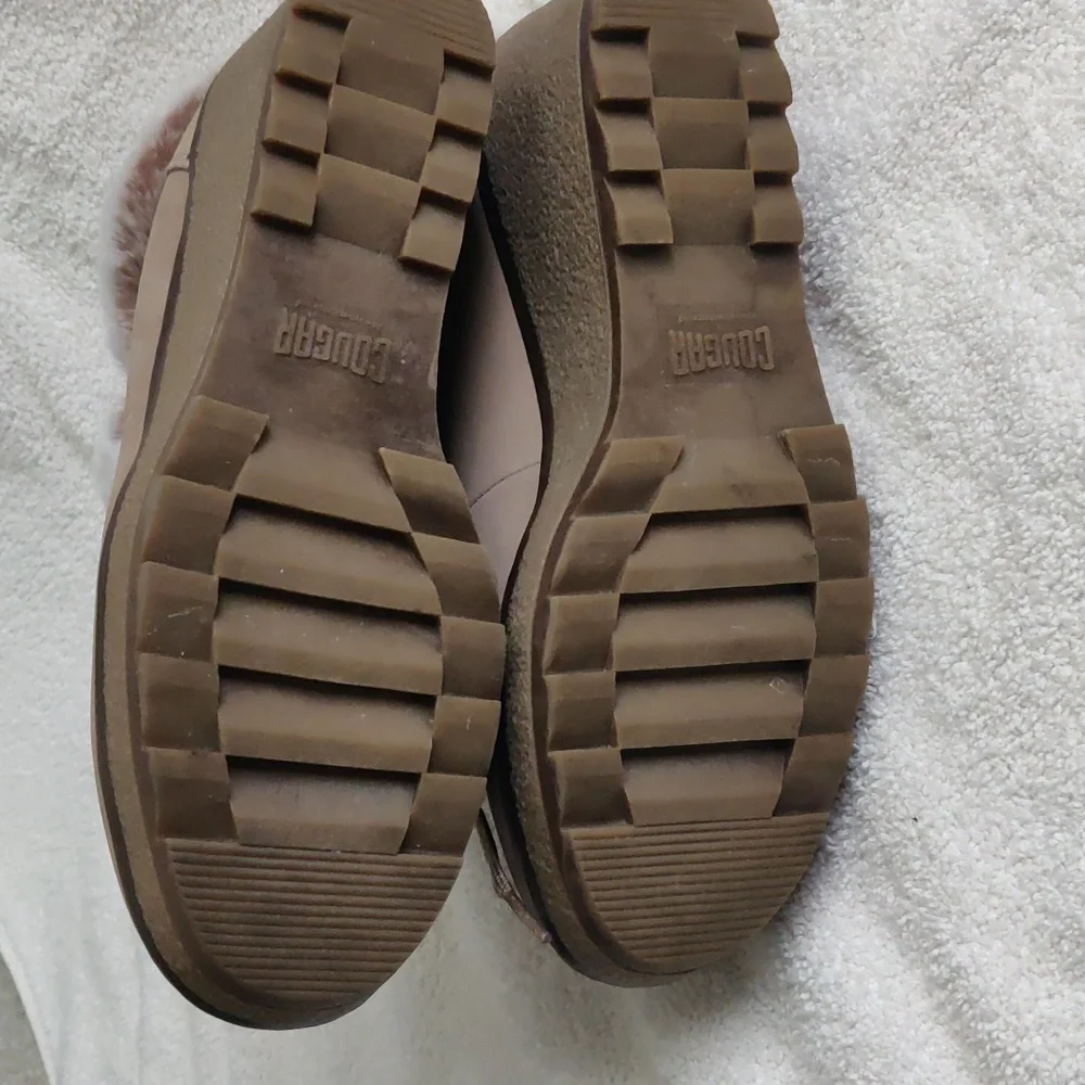 Cougar Penelope waterproof Suede & Rabbit Fur-Trim Wedge Mushroom Booties sz 9 - Picture 6 of 12